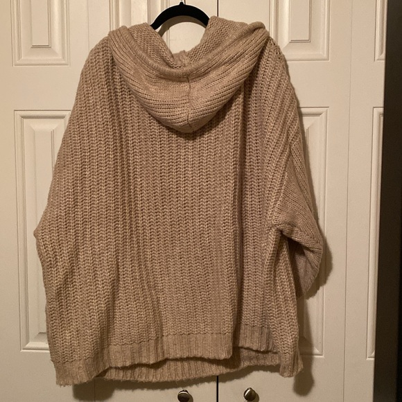 EUC oversized XXL hoodie sweater by Aerie.. super soft and warm - Picture 2 of 7